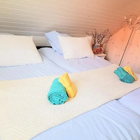 5 Minute Walk To Lego - 2 Bedrooms Loft Floor With Balcony Appartamento Billund