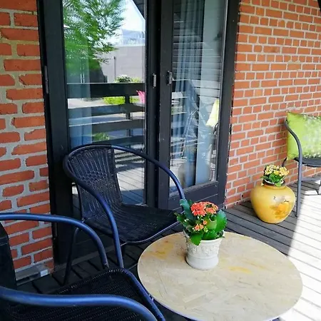5 Minute Walk To Lego - 2 Bedrooms Loft Floor With Balcony * Billund